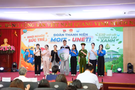 Gỡ nút thắt nhận thức, mở đường cho xăng E10