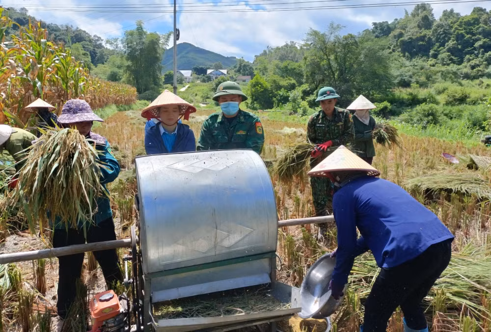 bai 2 tron niem tin voi dang nha nuoc va nhan dan hinh 3
