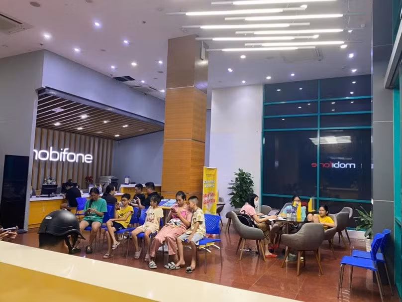 mobifone dong hanh cung khach hang duy tri ket noi lien lac trong bao yagi hinh 2