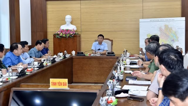 pho thu tuong le thanh long phai quyet tam toi da de khong xay ra su co dang tiec do mua lu hinh 3