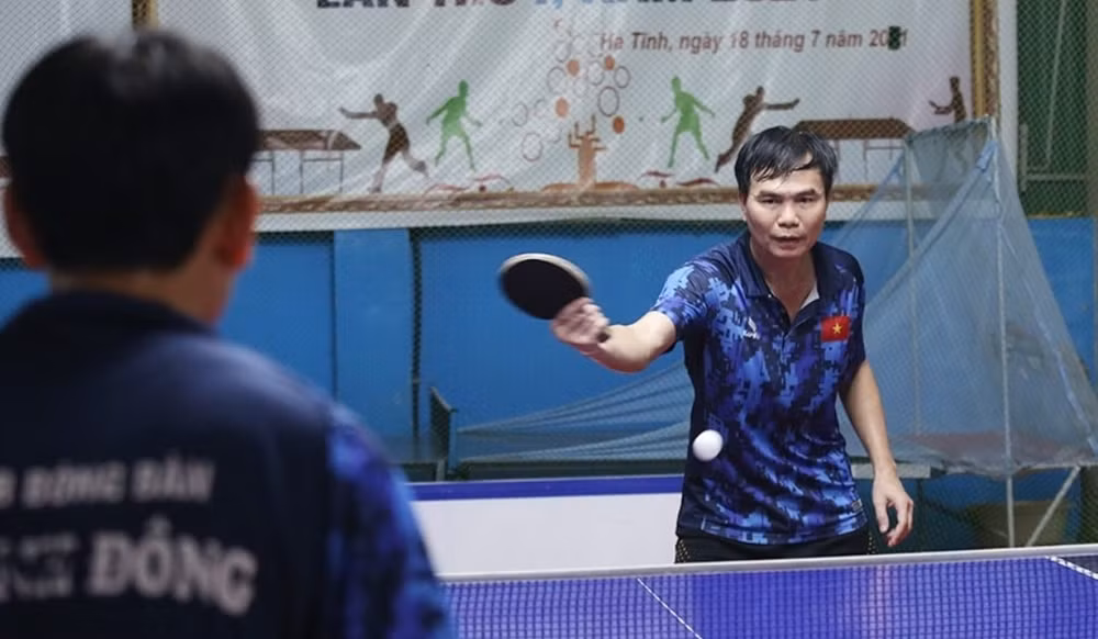 giai bong ban hoi nha bao cac clb ha tinh se trao qua ho tro nhieu ho ngheo hinh 1