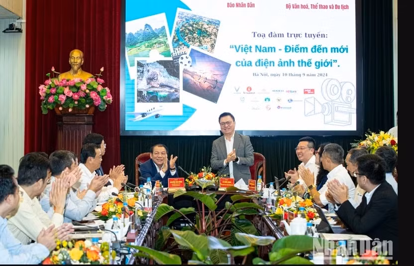 ban giai phap de phat huy the manh tiem nang du lich dien anh o viet nam hinh 1