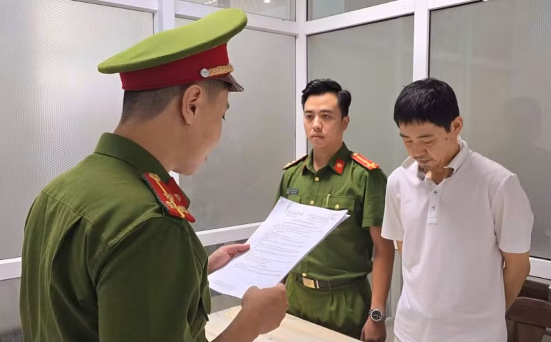 giam doc nguoi han quoc tham o hang ty dong cua cong ty tieu xai ca nhan hinh 1