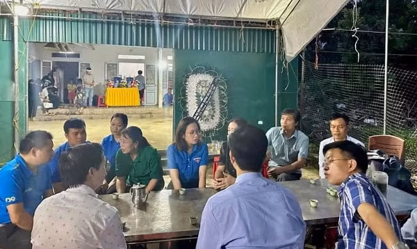 ninh binh hai anh em ruot bi nuoc cuon vao ong cong tu vong hinh 1