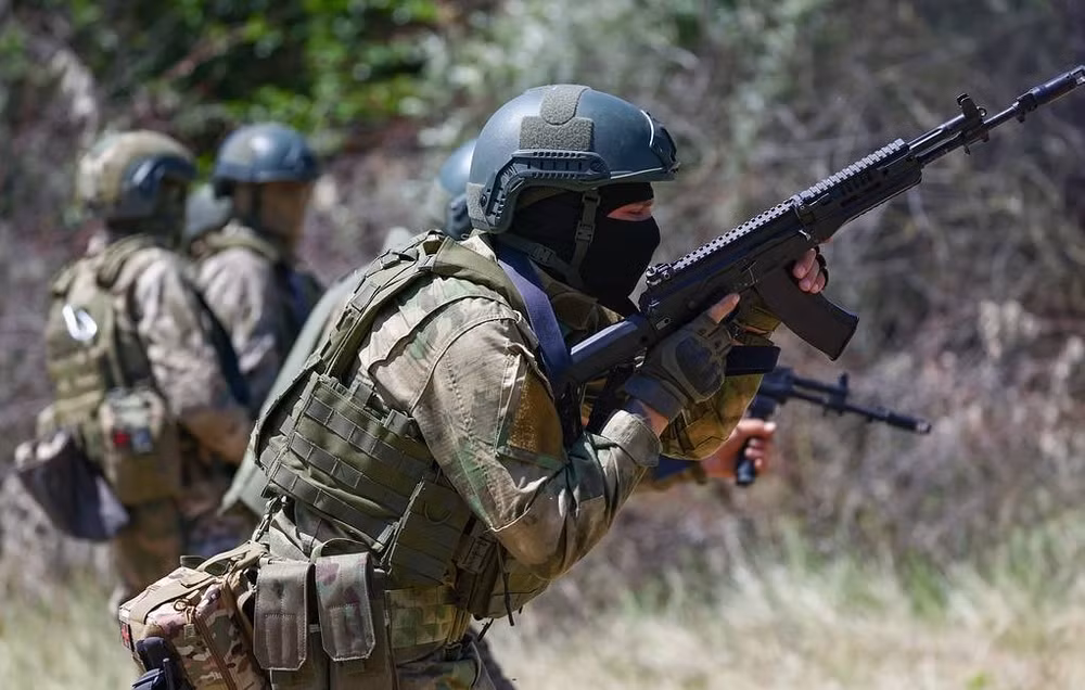 nga tuyen bo chiem lai duoc hai ngoi lang o kursk hinh 1