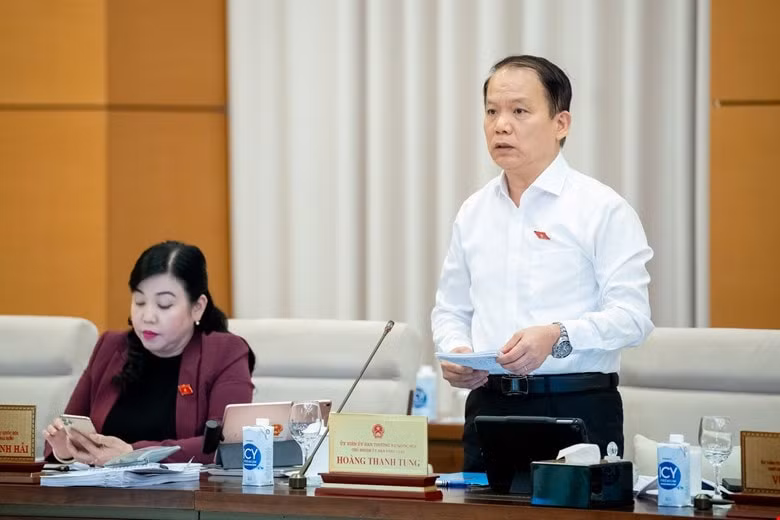 quyet liet trong viec tham tra cac du an luat khong chay theo so luong hinh 1
