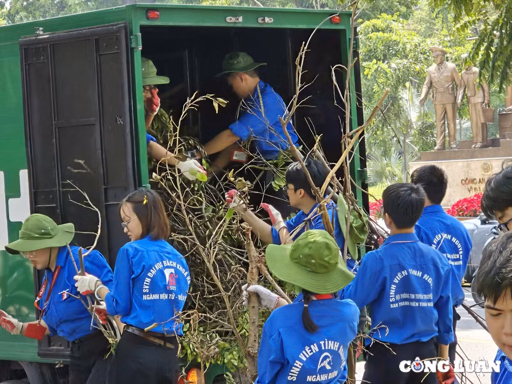 bi thu ha noi cung nguoi dan tong ve sinh moi truong sau bao so 3 hinh 3