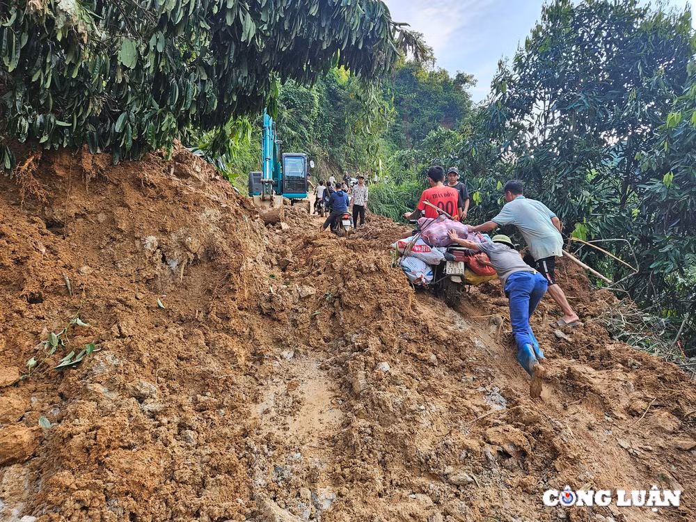 yen bai sau mua lu duong vao thon ban tat cang di cang xa hinh 3