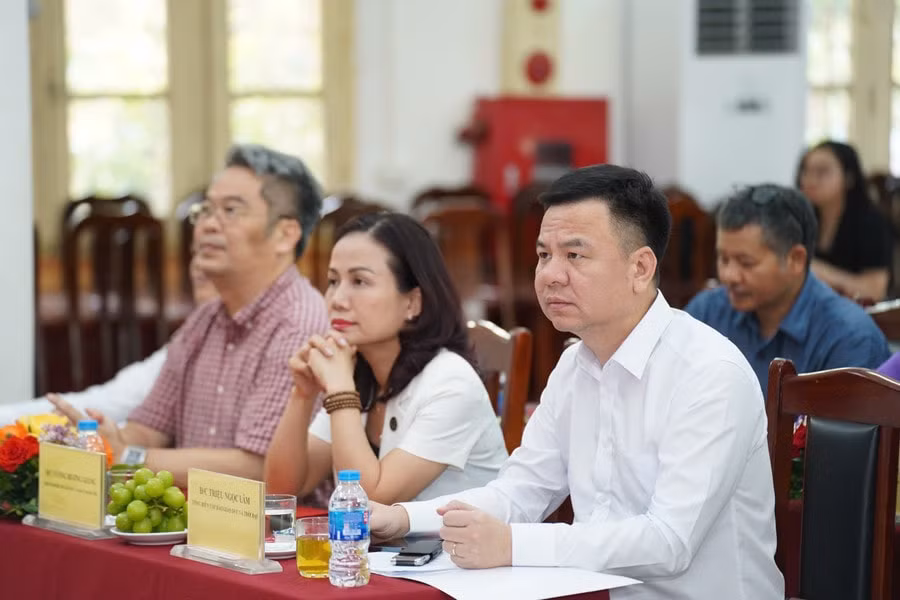 phat dong cuoc thi viet nhung ky niem sau sac ve thay co va mai truong hinh 1