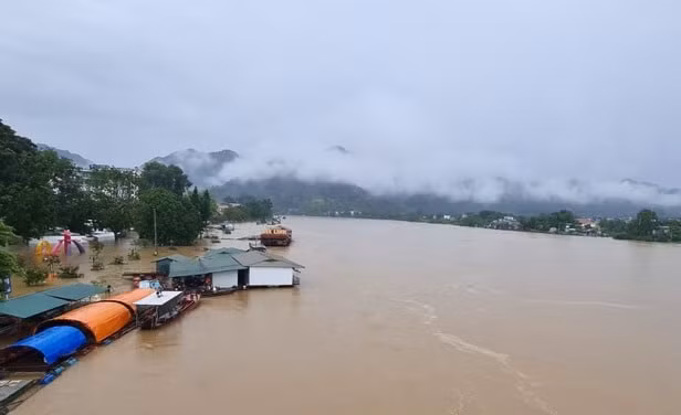 trung quoc giam khoi luong xa lu dap thuy dien ma lu thang xuong 200m3 giay hinh 1