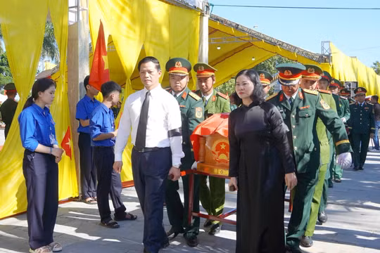 Quảng Trị: Trang trọng lễ truy điệu, an táng 30 hài cốt liệt sĩ