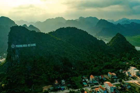 Phong Nha - Kẻ Bàng nghiên cứu ứng dụng công nghệ bay không người lái để giữ rừng