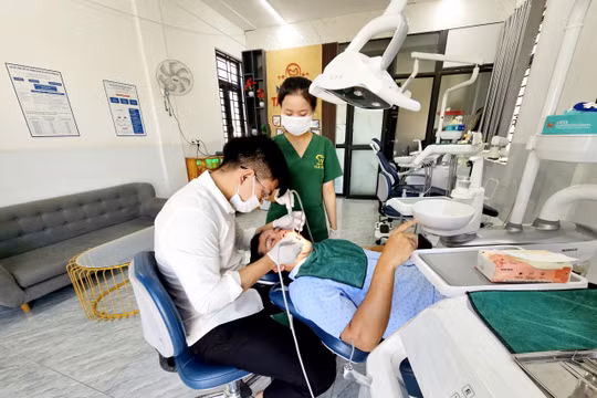 Quảng Trị: Nhiều phòng khám nha khoa không phép ngang nhiên hoạt động tại xã Quảng Trạch