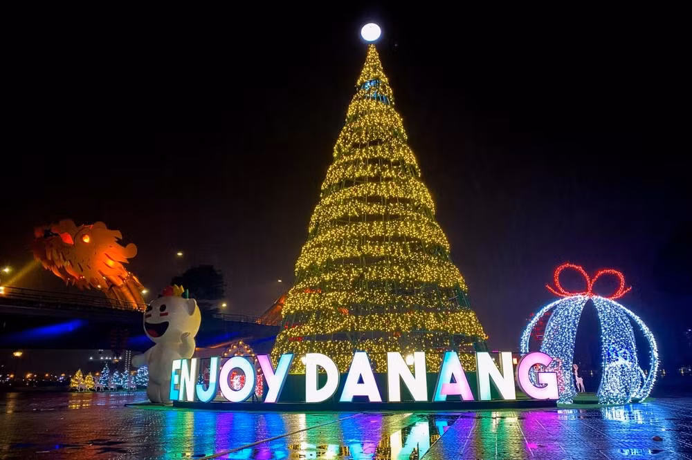 da nang to chuc le hoi giang sinh keo dai 20 ngay hinh 1