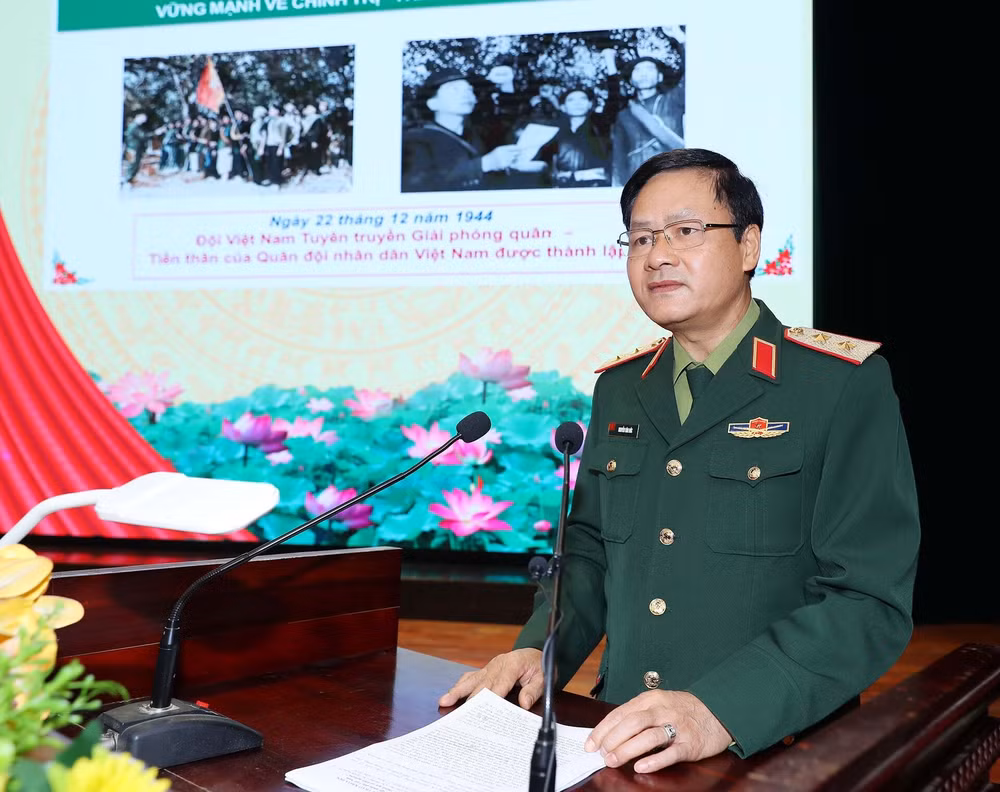xay dung quan doi nhan dan viet nam vung manh ve chinh tri hinh 3