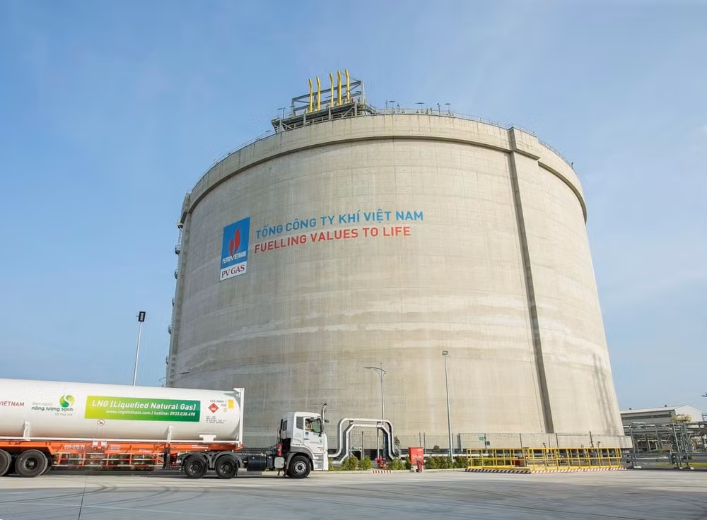petrovietnam mot doi ngu mot muc tieu cho ngon lua nang luong quoc gia luon ruc sang hinh 2
