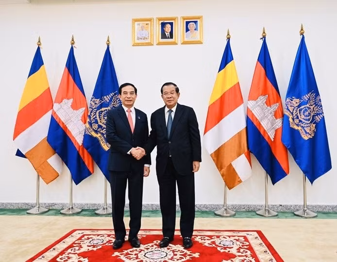 dai tuong phan van giang chao xa giao chu tich dang nhan dan campuchia chu tich thuong vien campuchia hun sen hinh 1