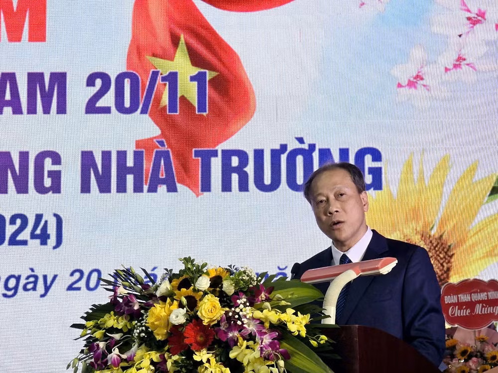 truong cao dang than khoang san viet nam long trong to chuc le ky niem ngay nha giao viet nam hinh 3
