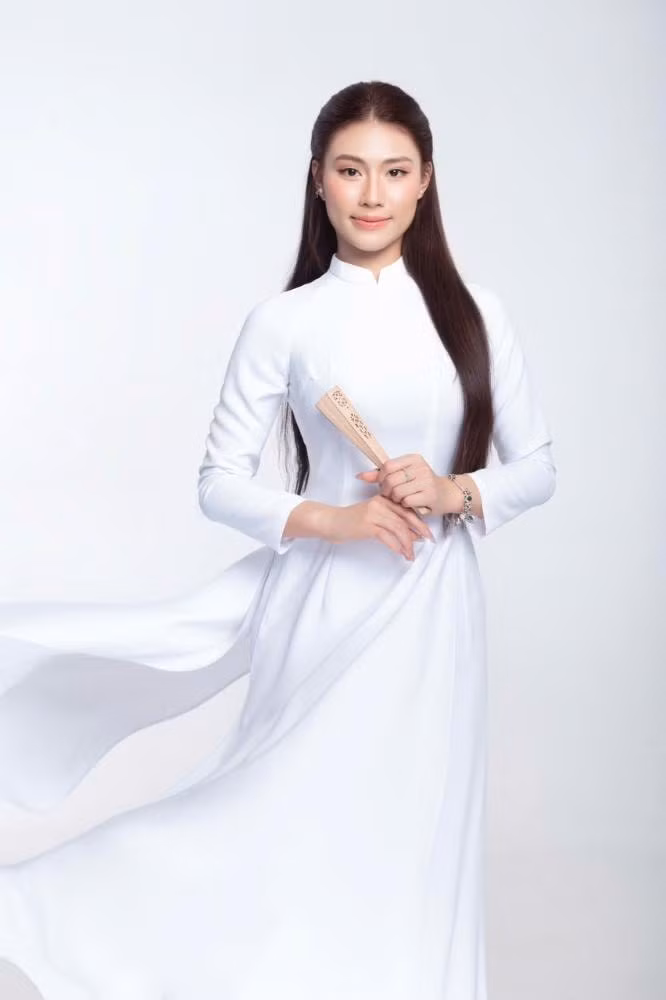 hoang chau anh guong mat duoc danh gia cao tai cuoc thi hoa hau di san ao dai viet nam 2024 hinh 6