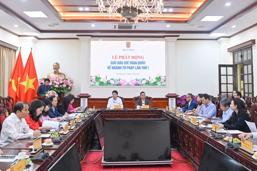 bo tu phap to chuc le phat dong giai bao chi toan quoc ve nganh tu phap lan thu nhat hinh 3