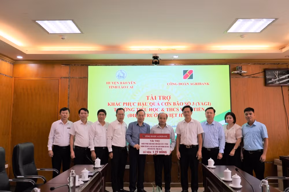 dong hanh cung nganh giao duc vung cao dung lop xay truong gieo con chu tren non hinh 2