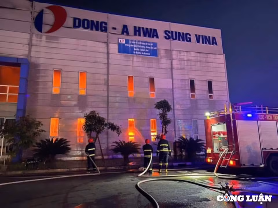 chay lon tai o khu cong nghiep trang due hai phong hinh 1