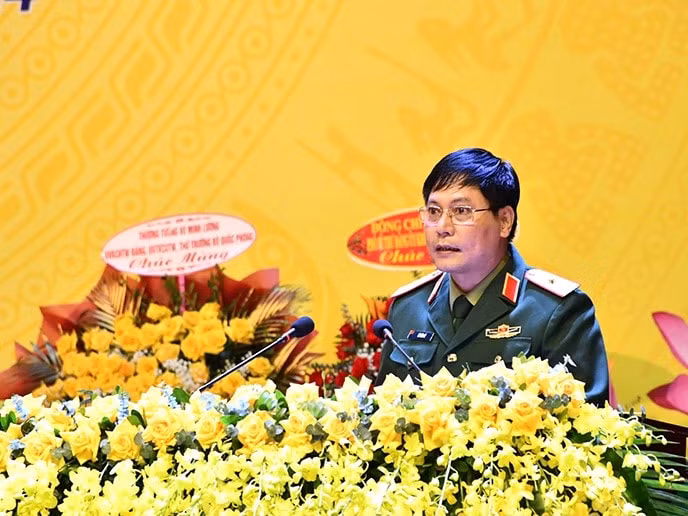thieu tuong hoang sam nguoi chien si cong san kien trung tron cuoc doi phan dau hy sinh vi nuoc vi dan hinh 2