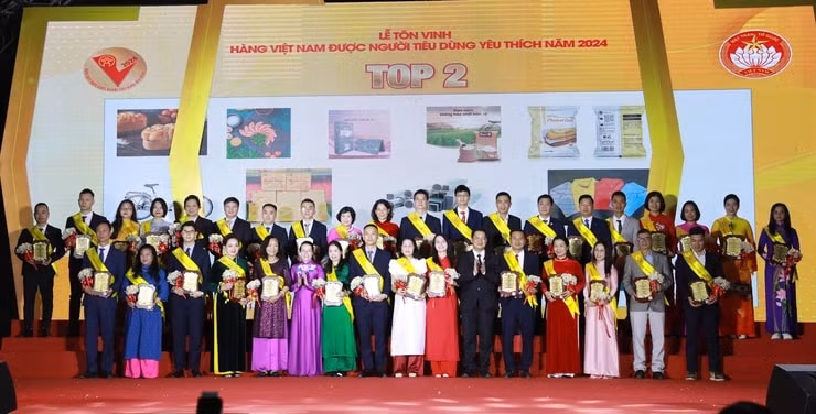 le ton vinh hang viet nam duoc nguoi tieu dung yeu thich nam 2024 hinh 2