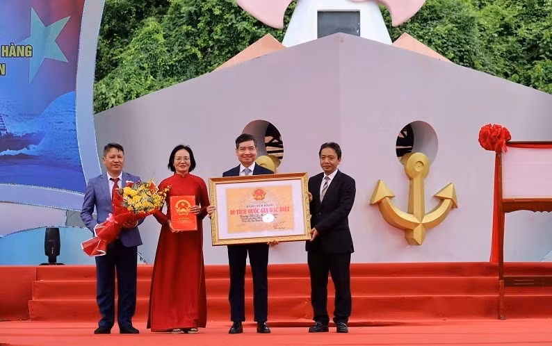 phu yen nhan bang xep hang di tich quoc gia dac biet hinh 1