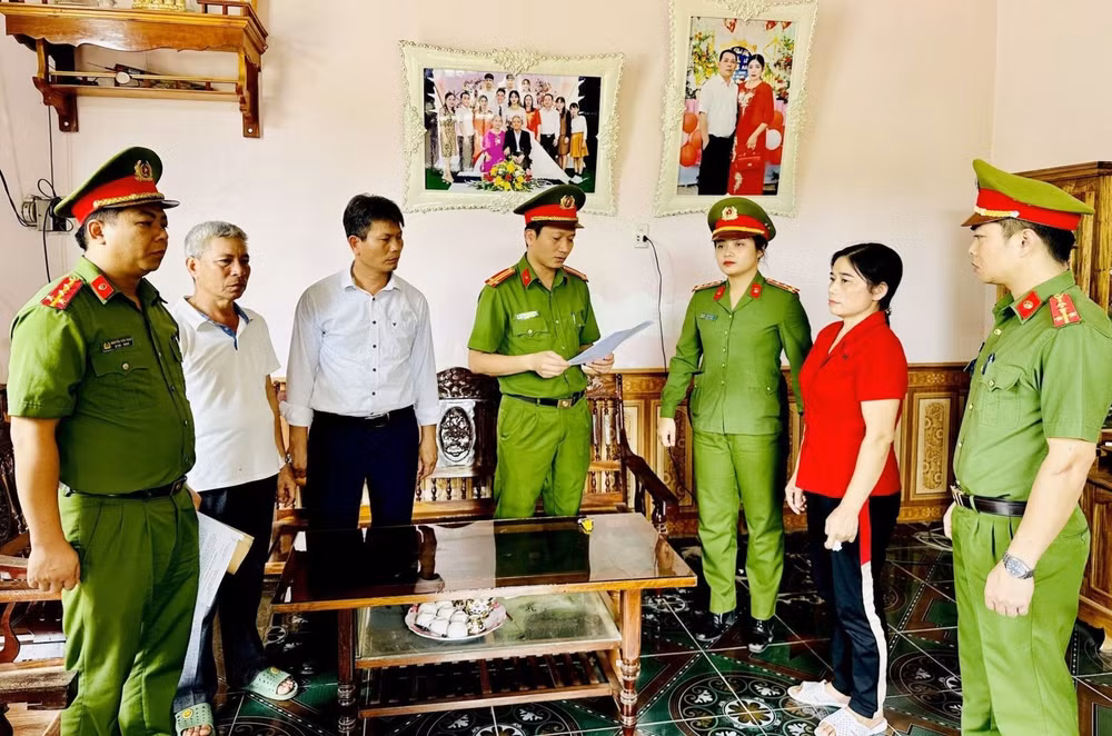 bat tam giam doi tuong lua dao chiem doat tai san bang hinh thuc choi hui hinh 2