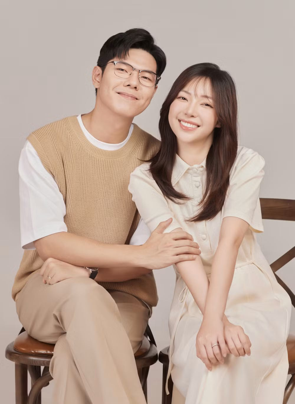 gia dinh truyen hinh khi bien tap vien lam tiktok hinh 1