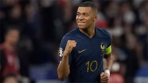 psg va real madrid dat thoa thuan chuyen nhuong 300 trieu cho mbappe hinh 1