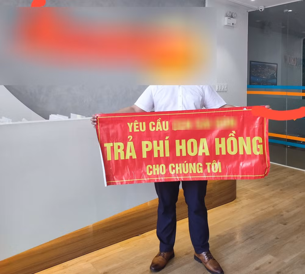 nghich ly nhieu nhan vien moi gioi bi nghi viec nhung cong ty bat dong san lai gap kho khi tuyen nguoi hinh 2