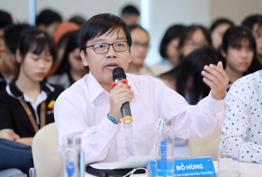 kenh youtube bao thanh nien cu chuyen minh an tuong vao lanh dia so hinh 4