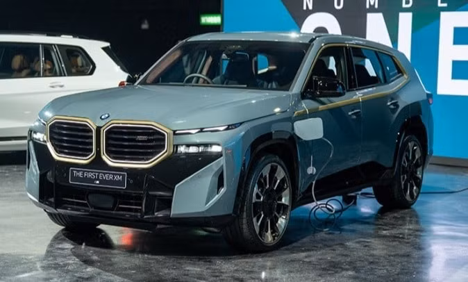 bmw xm suv manh nhat dat nhat trong lich su cua bmw gia du kien 12 ty dong tai viet nam hinh 5