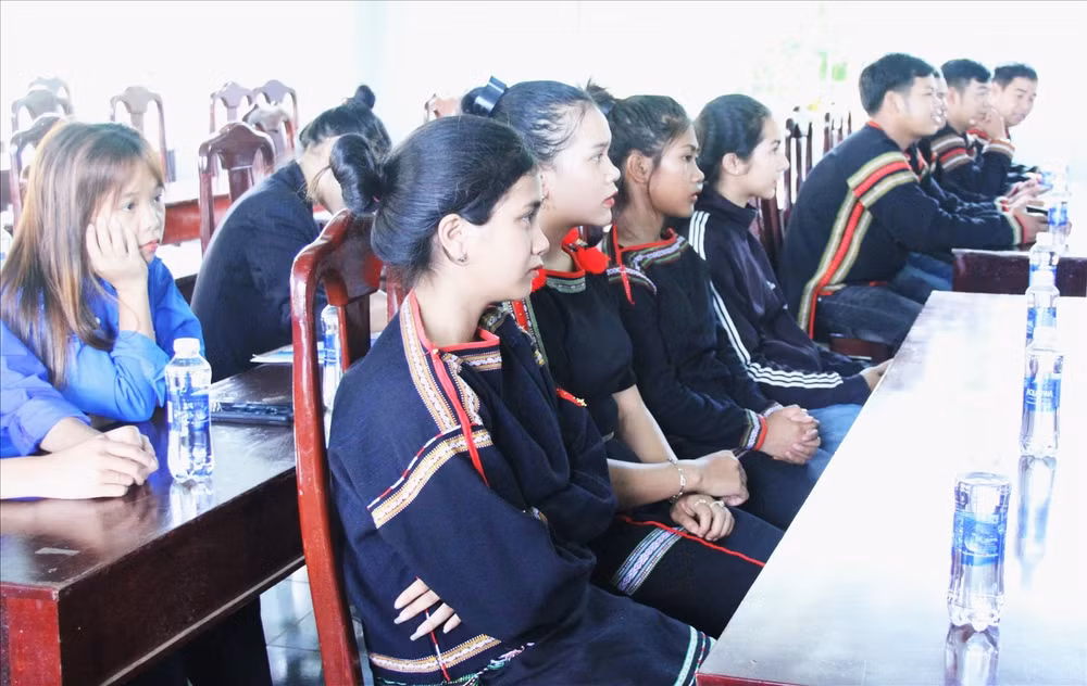 truyen day dien xuong hat ke su thi hat van cua nguoi ede o dak lak hinh 3