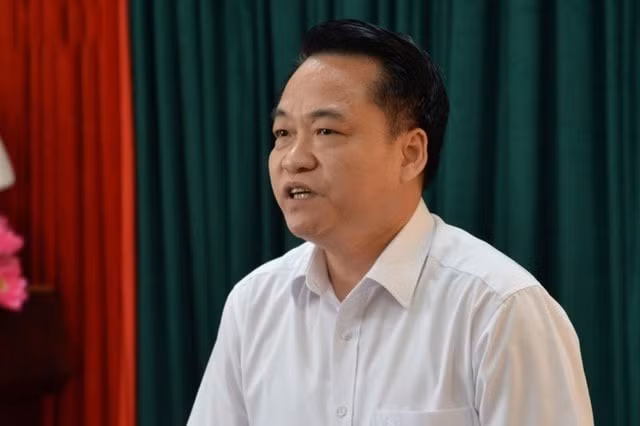 quoc hoi phe chuan bo nhiem ong nguyen hong nam lam tham phan toa an nhan dan toi cao hinh 1