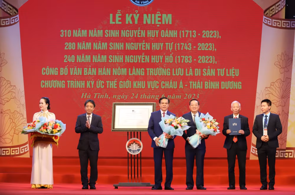ha tinh don nhan di san tu lieu the gioi van ban han nom lang truong luu hinh 5