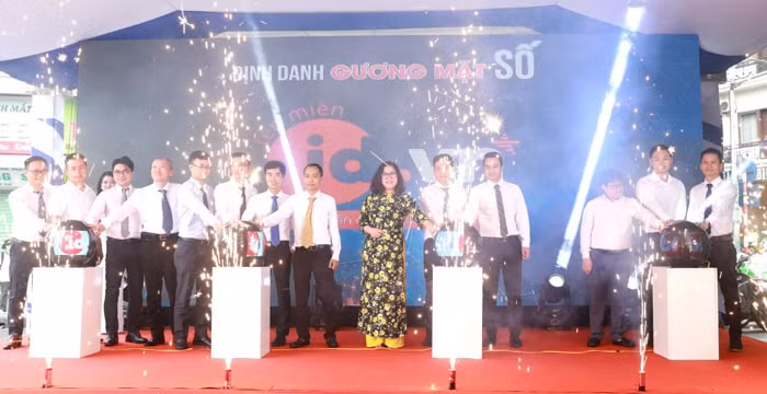 khoi tao dinh danh guong mat so voi ten mien quoc gia idvn hinh 1