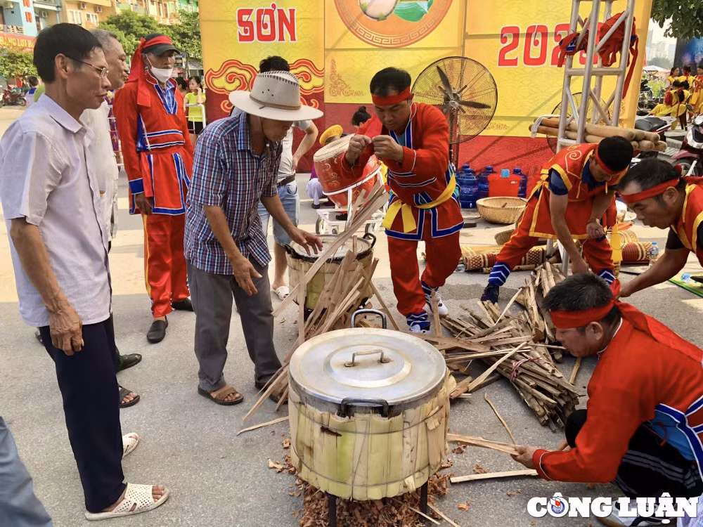 nhung hinh anh dep tai le hoi banh chung banh giay nam 2023 hinh 9
