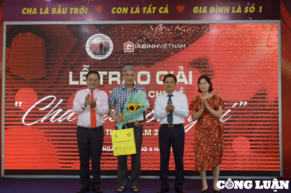 cha va con gai cuoc thi nhieu cam xuc mang dam y nghia nhan van ve tinh cam gia dinh hinh 2