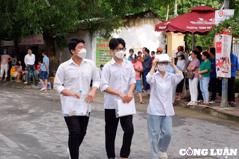 thanh hoa hon 36000 thi sinh buoc vao mon thi dau tien ky thi tot nghiep thpt nam 2023 hinh 2