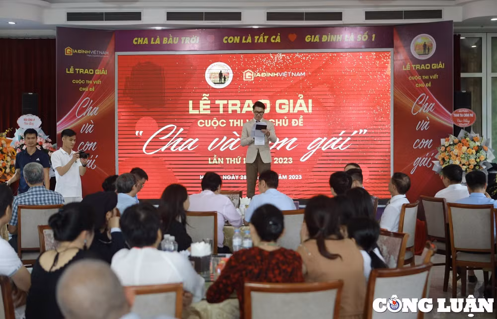 cha va con gai cuoc thi nhieu cam xuc mang dam y nghia nhan van ve tinh cam gia dinh hinh 8