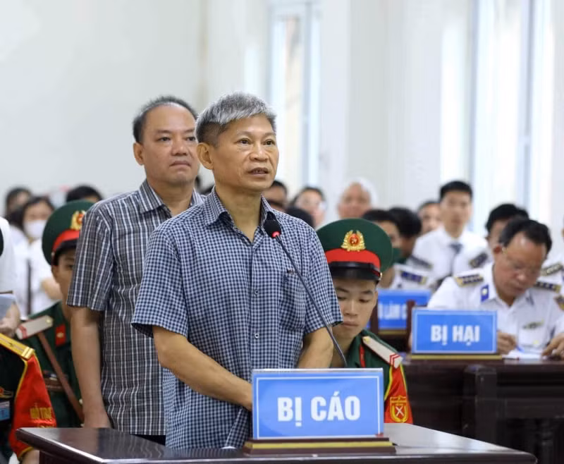 cuu trung tuong cuu tu lenh canh sat bien bi de nghi tu 16 nam den 16 nam 6 thang tu hinh 1