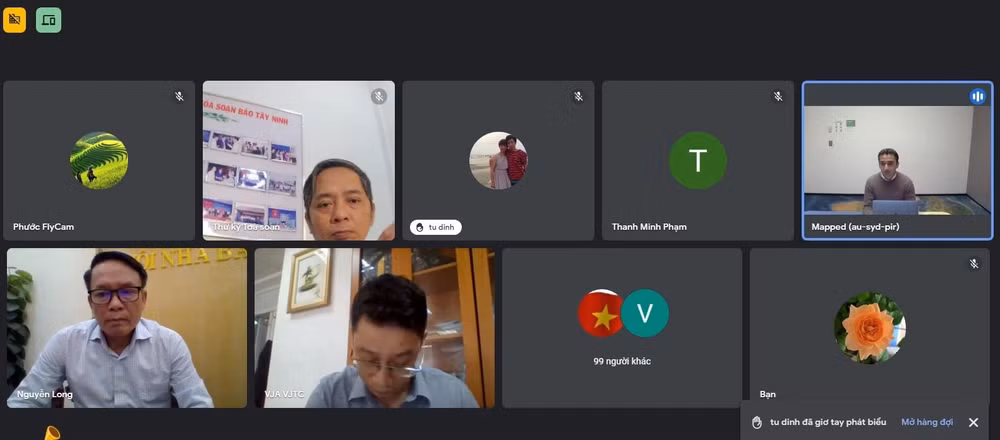hoi nha bao viet nam khai giang chuong trinh tu van chuyen sau ve chuyen doi so hinh 1