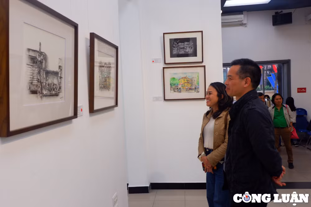 ha noi lung linh sac mau qua trien lam pho xua he cu cua chang trai khiem thinh hinh 5