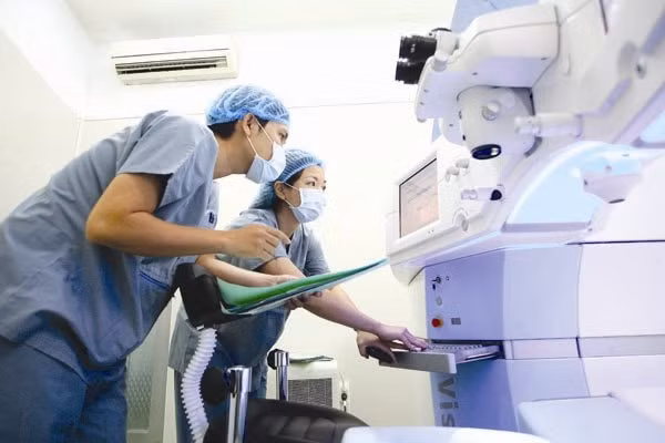 12 mặt hàng vật tư, thiết bị y tế vừa được bổ sung vào Danh mục hàng dự trữ quốc gia. Ảnh minh họa