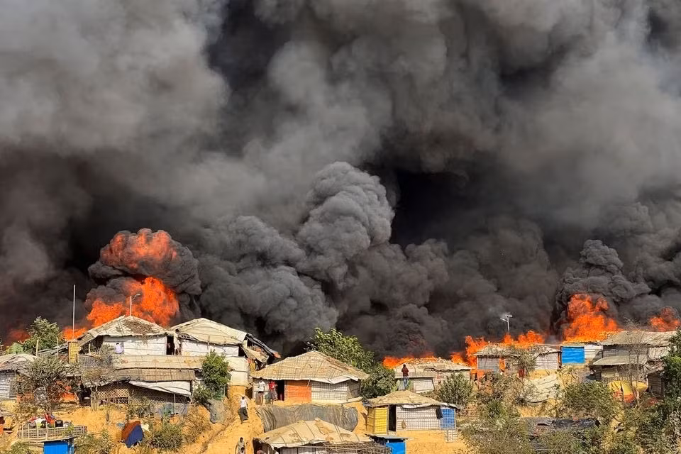chay lon o bangladesh hang nghin nguoi ti nan rohingya vo gia cu mot lan nua hinh 1