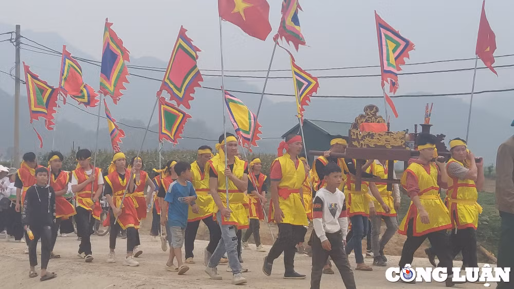 phu tho doc dao le ruoc thanh ruoc van tai hoi dinh thu rong hinh 2
