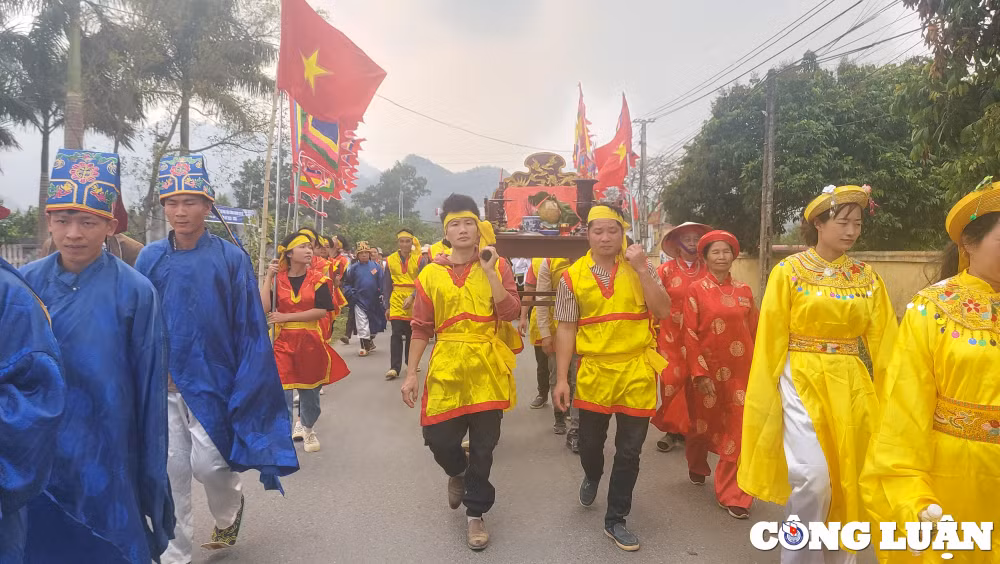 phu tho doc dao le ruoc thanh ruoc van tai hoi dinh thu rong hinh 3